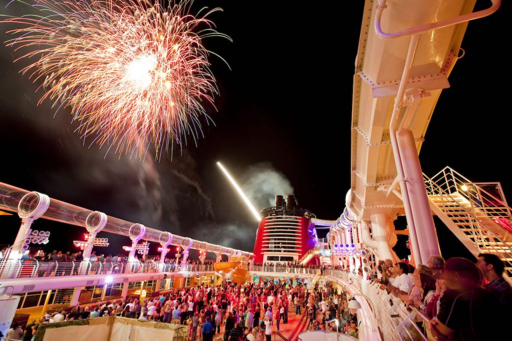 BUCCANEER BLAST! FIREWORKS AT SEA ON THE DISNEY DREAM