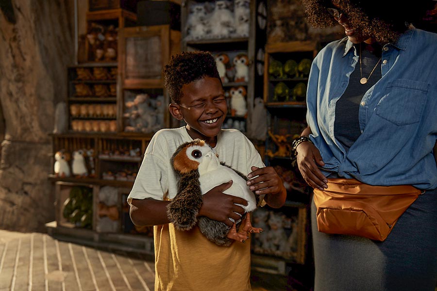 Porg and child, Disney Parks