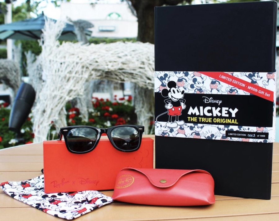 Mickey Mouse gift set from Sunglass Icon