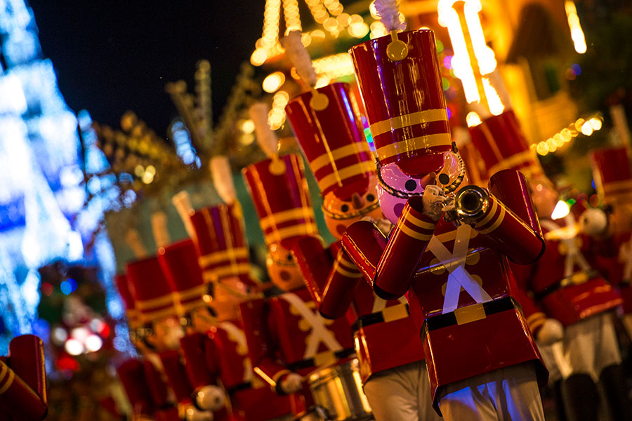 Mickey's Once Upon A Christmastime Parade