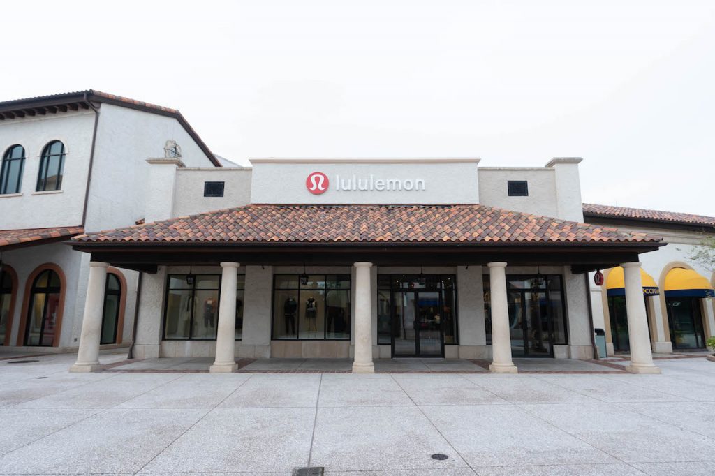 Exterior photo of lululemon at Disney Springs