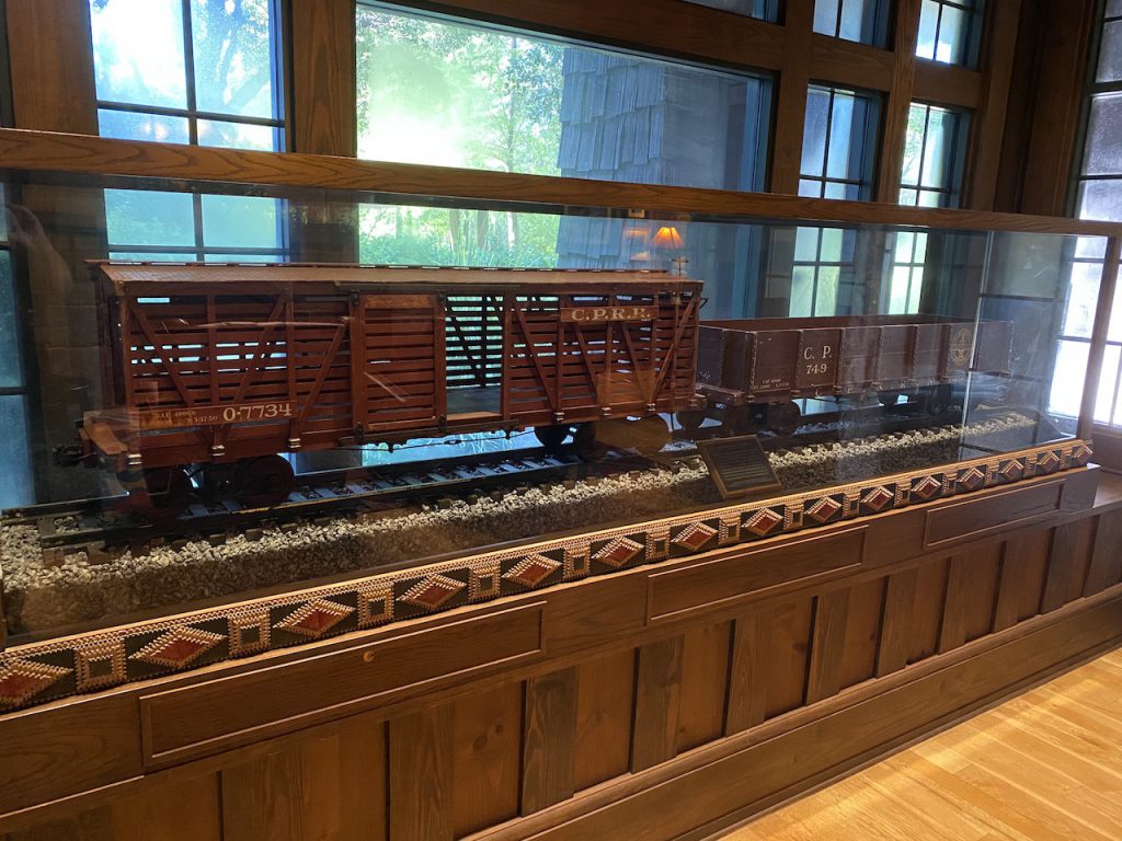 Boulder Ridge Railway display