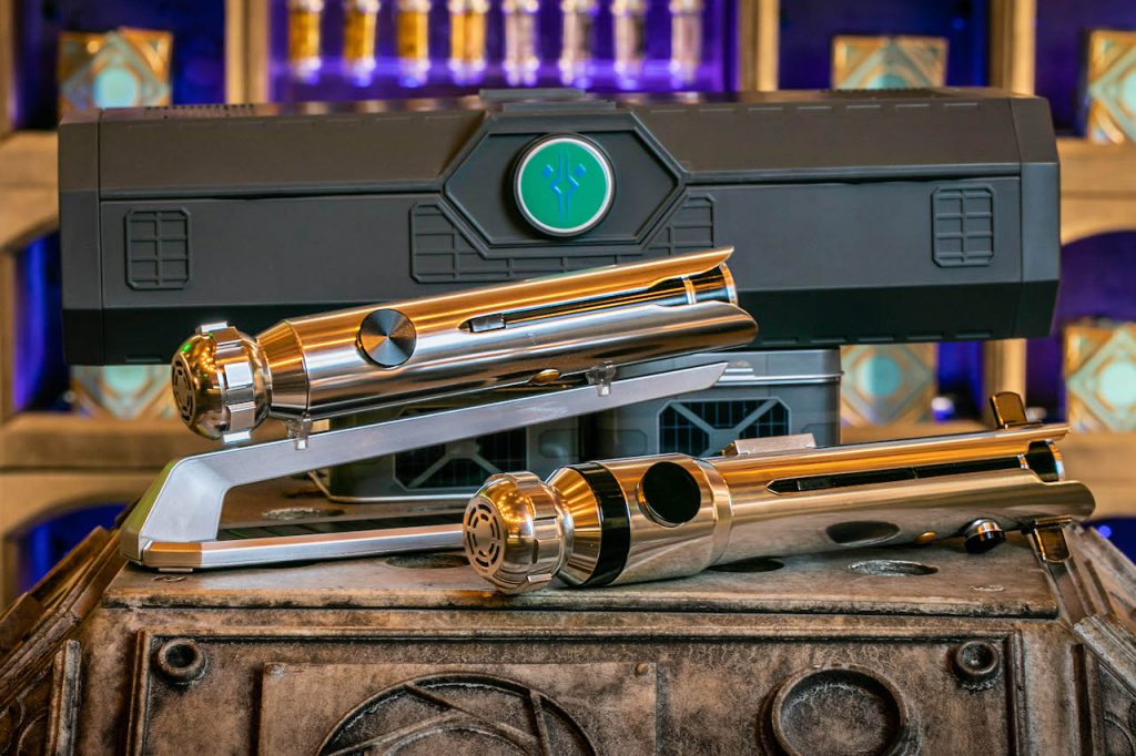 New Ahsoka Tano legacy lightsaber