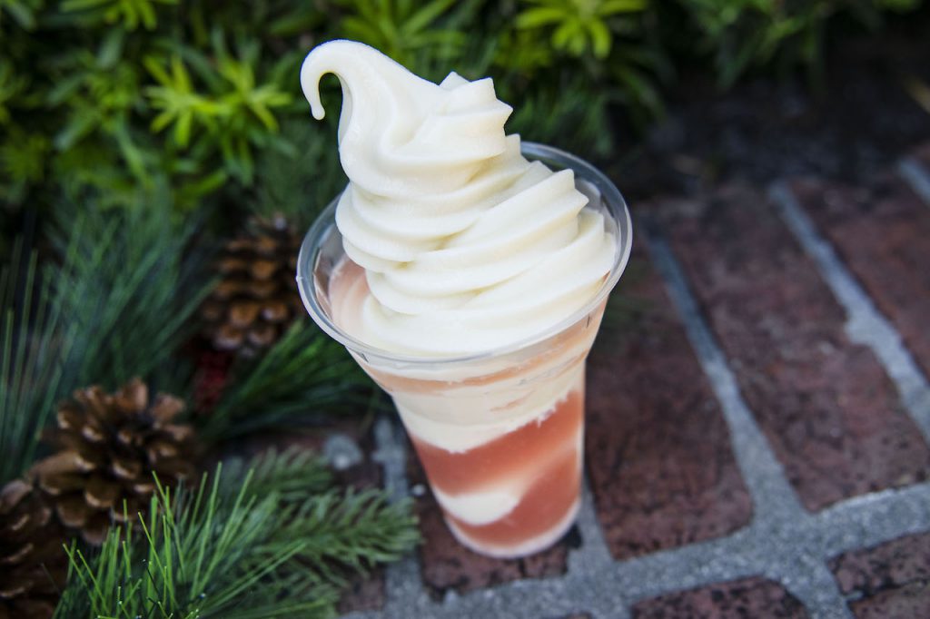 Jolly Holiday Float, Marketplace Snacks