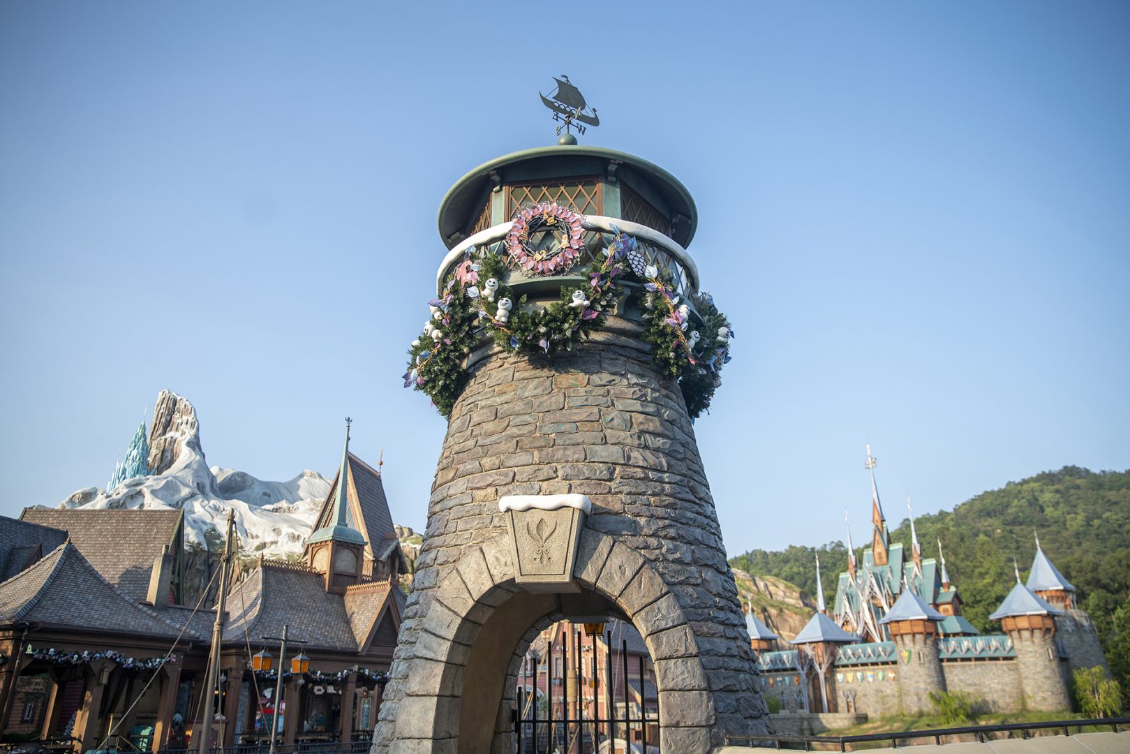 Holiday decor at World of Frozen