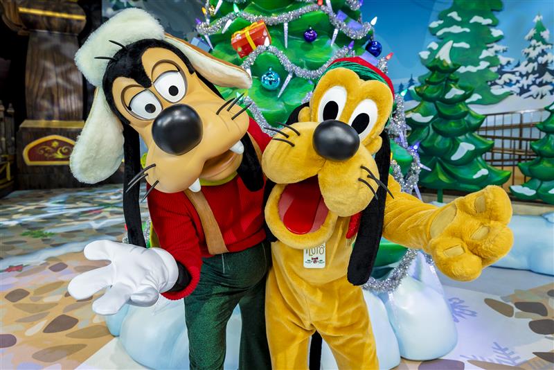 Characters at Disneyland Resort, Holidays 2024